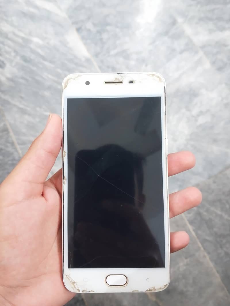 OPPO A57 0