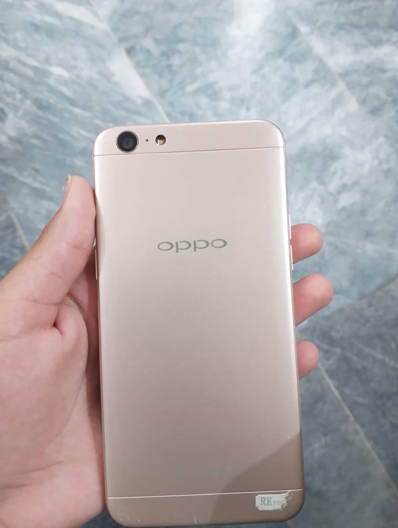 OPPO A57 1