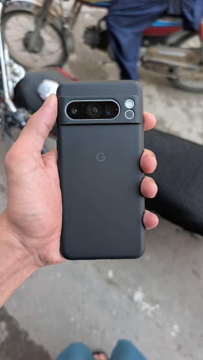 Google Pixel 8 Pro