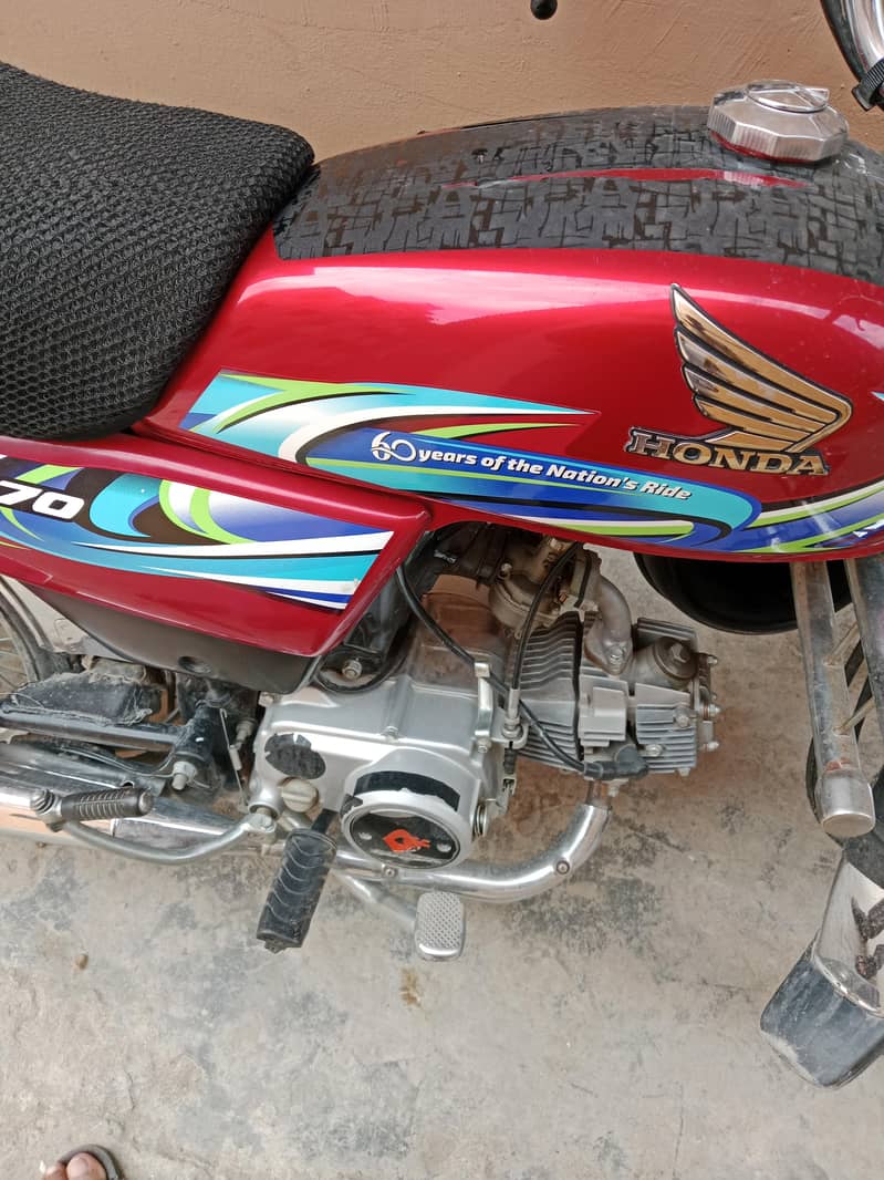 Honda CD70 5