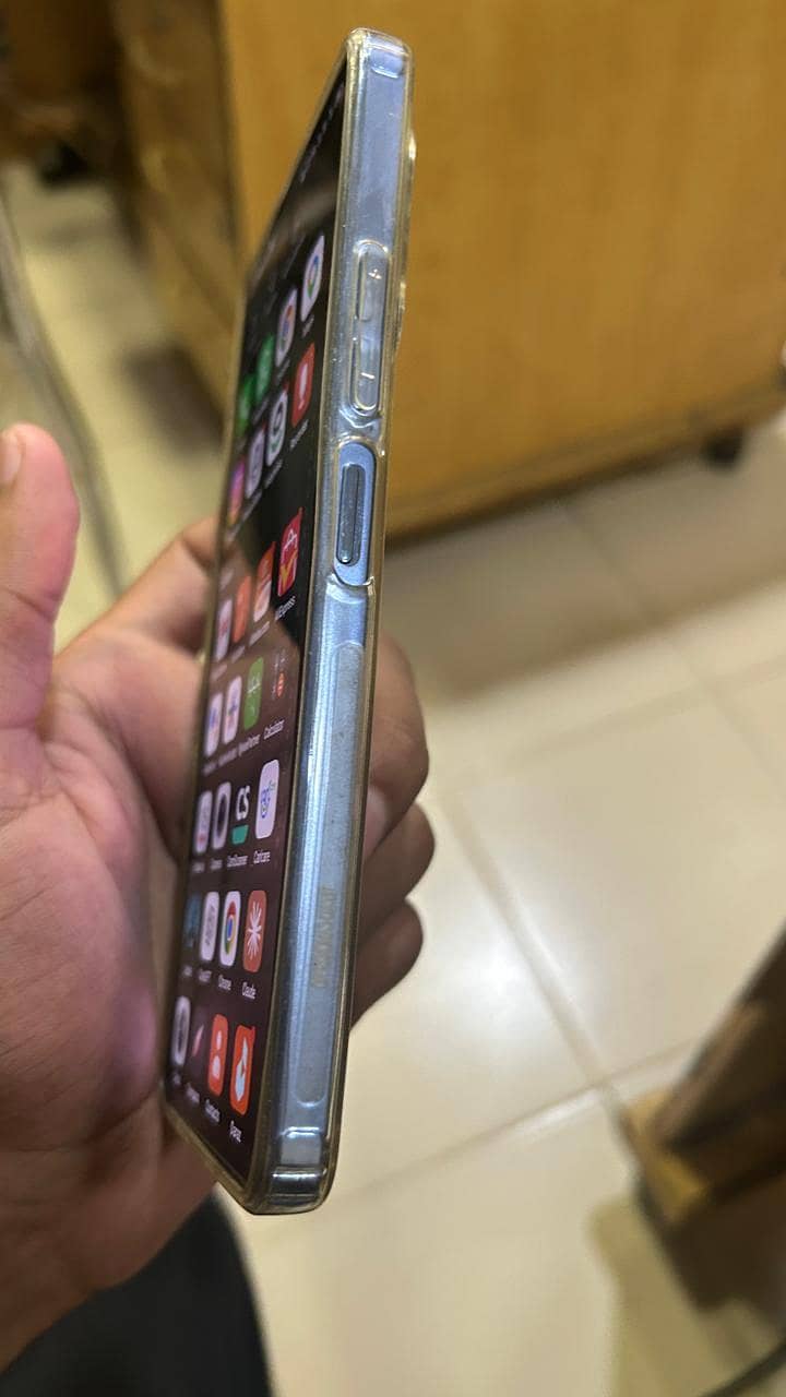 Tecno CAMON 20 Pro 4