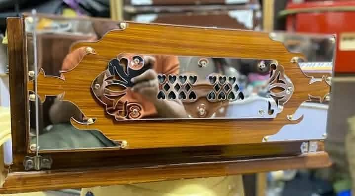 crystalHarmoniums 1