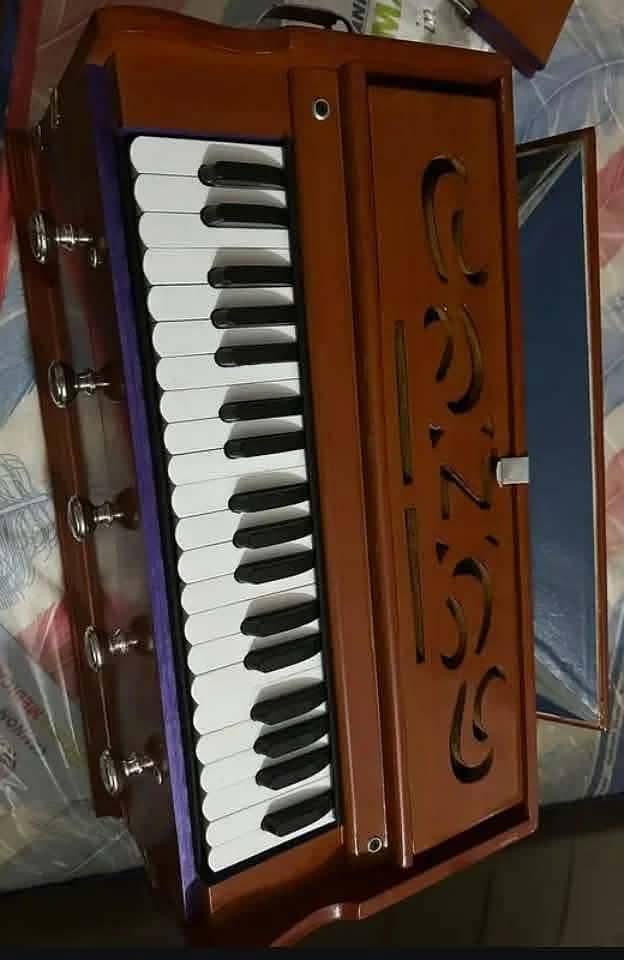 crystalHarmoniums 2