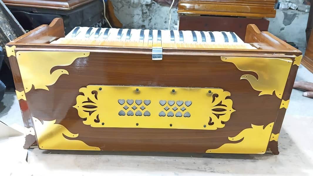 crystalHarmoniums 5