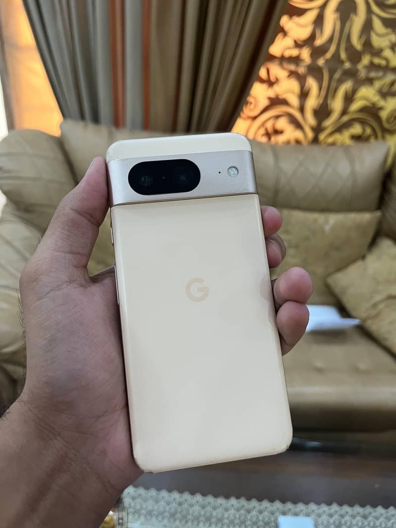 Google Pixel 8 7