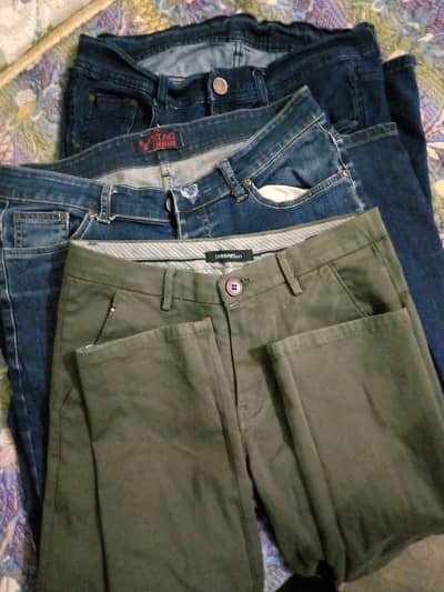 2 blue Jeans 1 cotton pant