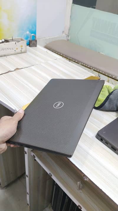Dell latitude 7300 core i5 8th Gen | 8 GB RAM | 256GB SSD