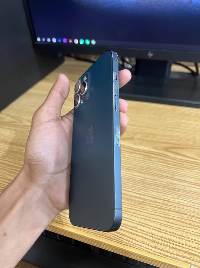 Apple iPhone 12 Pro Max 0