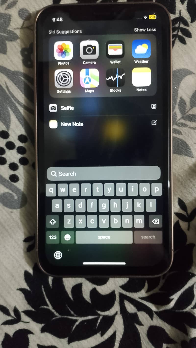 Apple iPhone XR 14