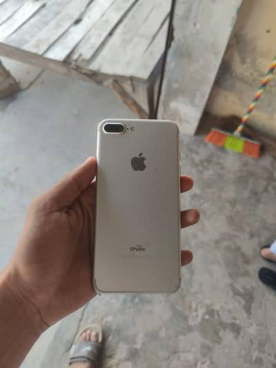 iPhone7 plus my WhatsApp number aur call number 03138454864
