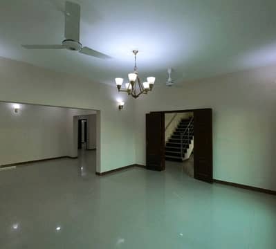 Brigadier House Is Available For Sale Askari 5 Sector J 375 Yard
