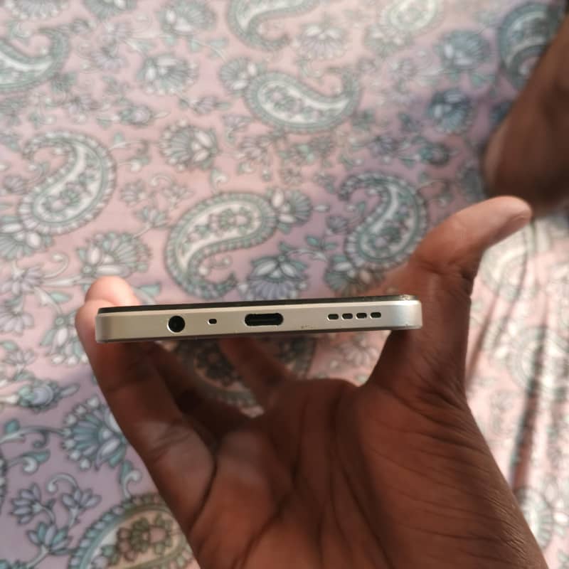 Realme C71 1