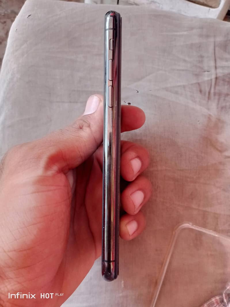 Apple iPhone X 1