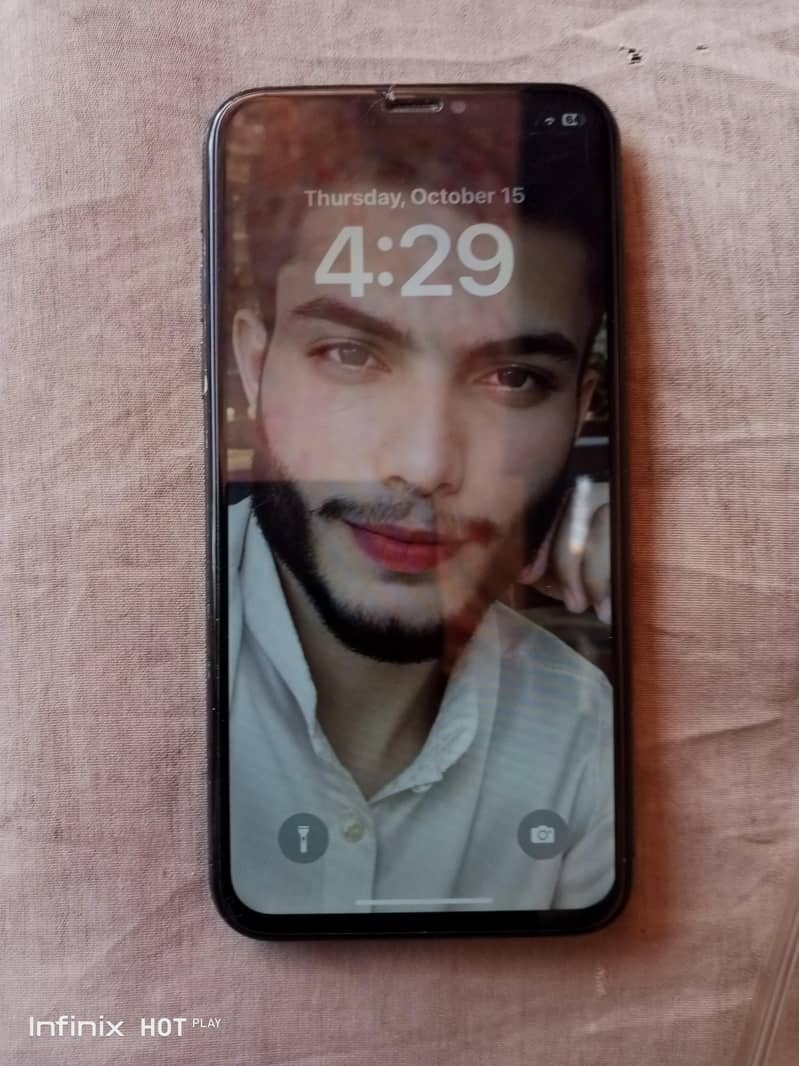 Apple iPhone X 5