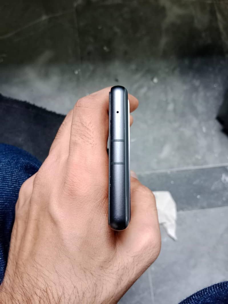 Google Pixel 7a 4