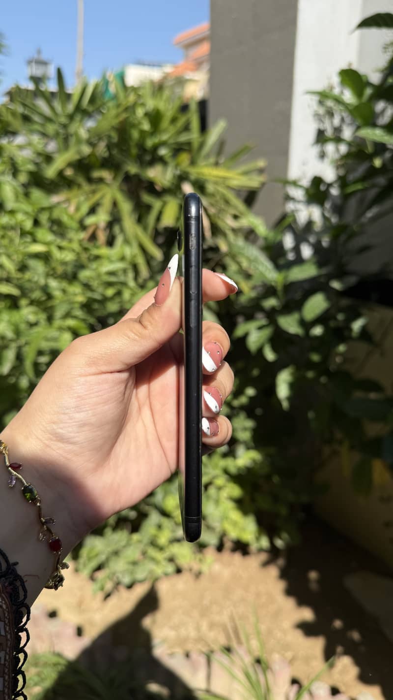 Apple iPhone 7 4