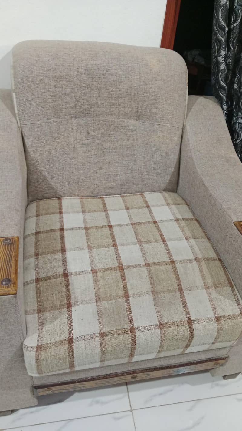 7 seater sofa set 0