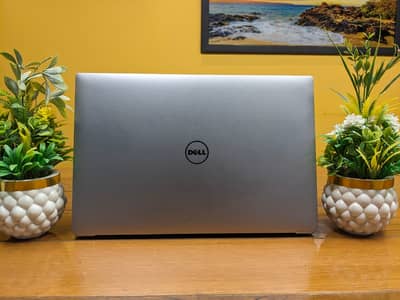 Dell XPS 15 9560 Flagship | Core i7 Quad-Core | 4GB GTX 1050 | Touch