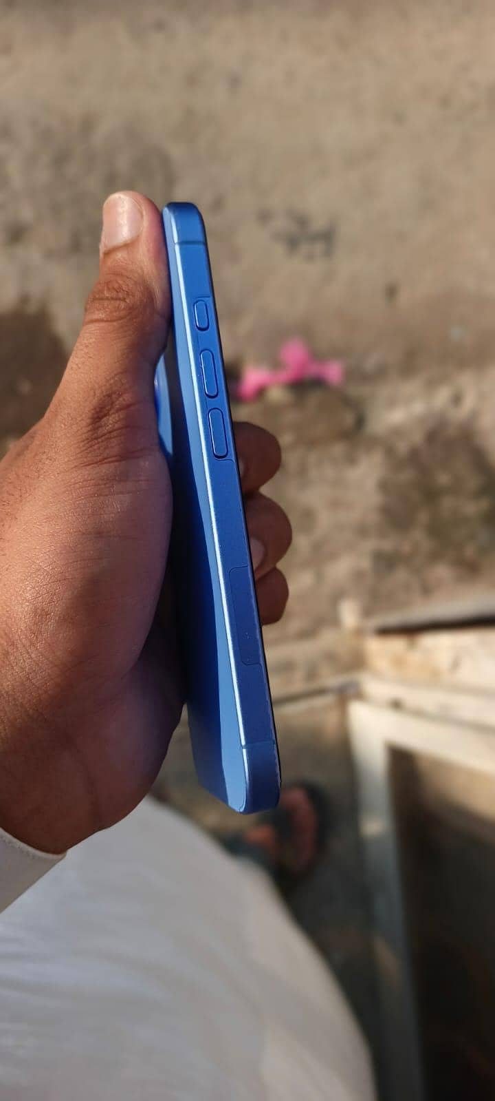 Apple iPhone 16 8