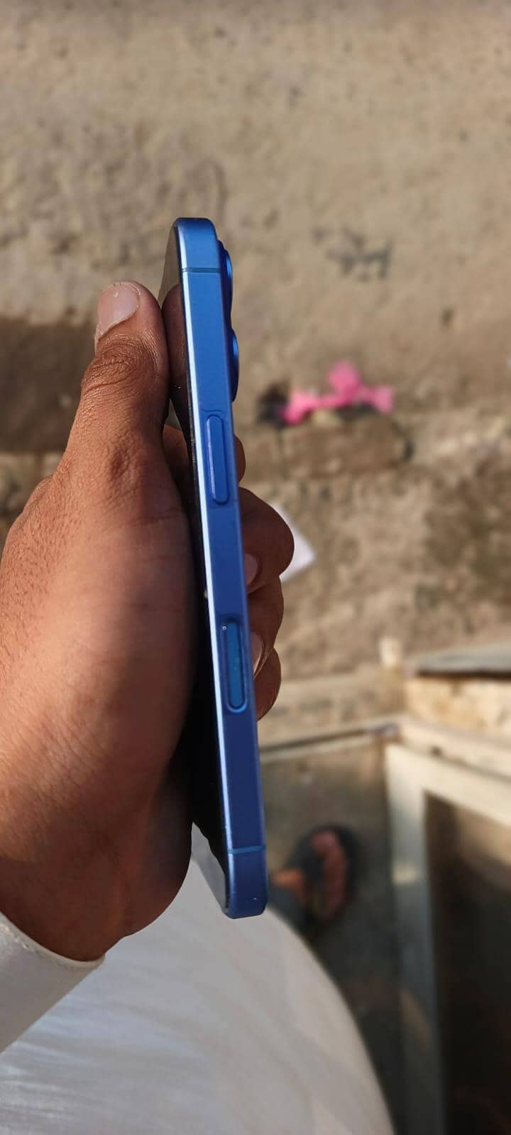 Apple iPhone 16 9