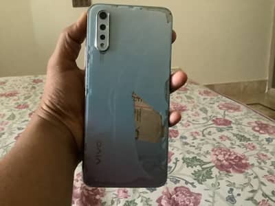 Vivo S1