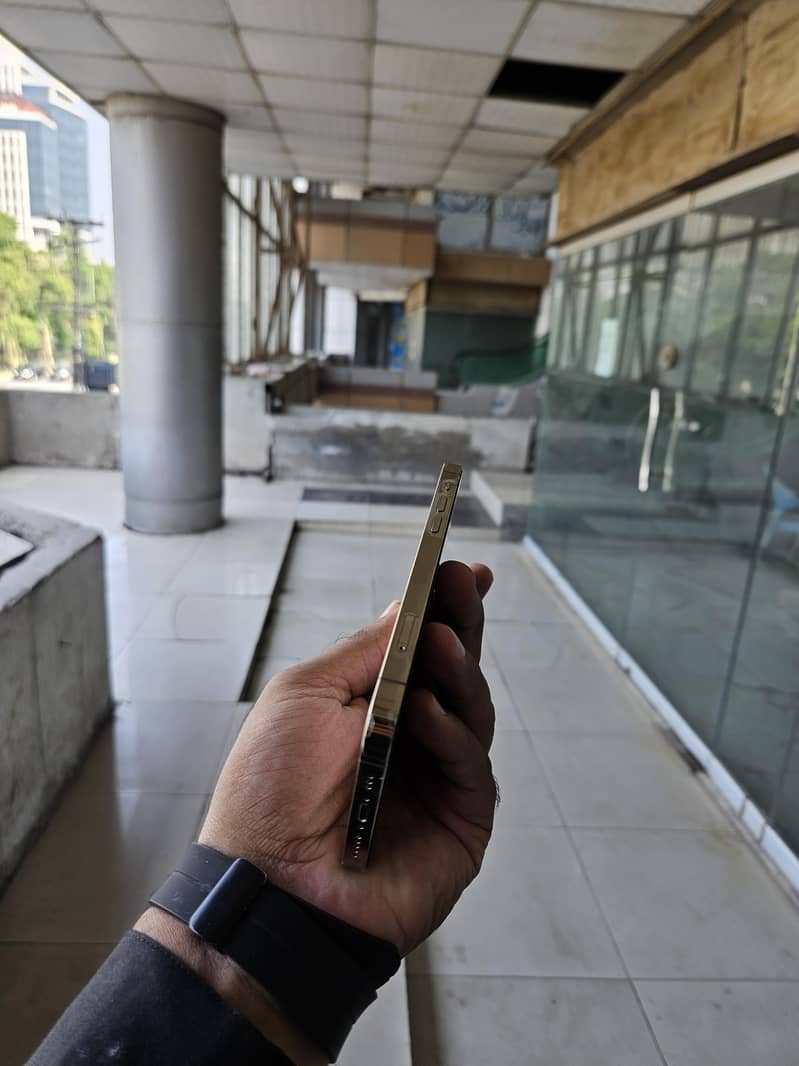 Apple iPhone 12 Pro 5