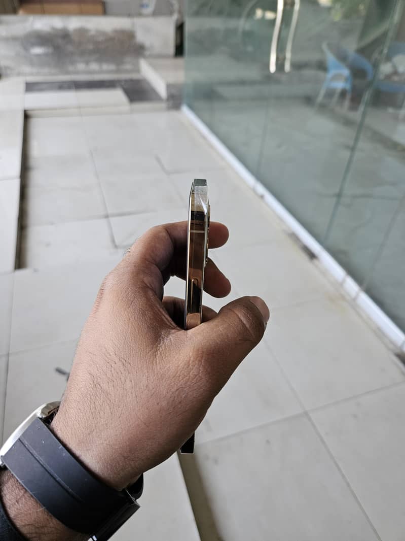 Apple iPhone 12 Pro 10