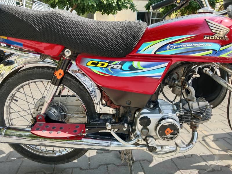 Honda CD70 8