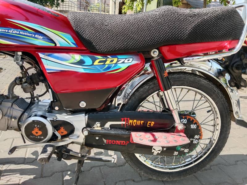 Honda CD70 10