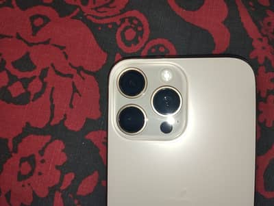 Apple iPhone 16 Pro Max