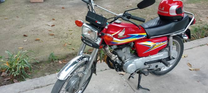 Honda 125    model 19   very good condition