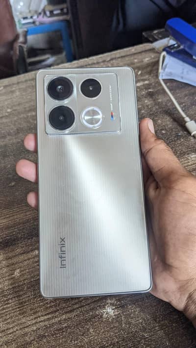 Infinix Note 40