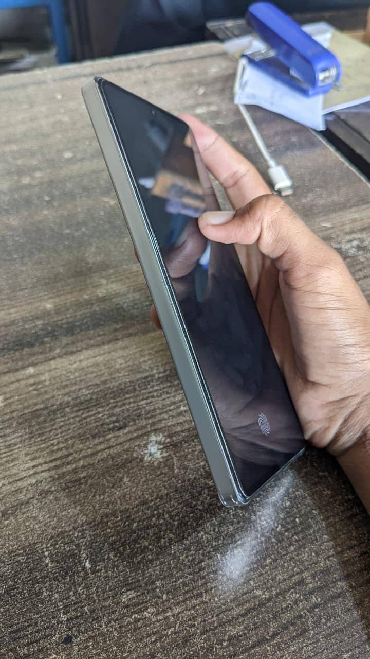 Infinix Note 40 4