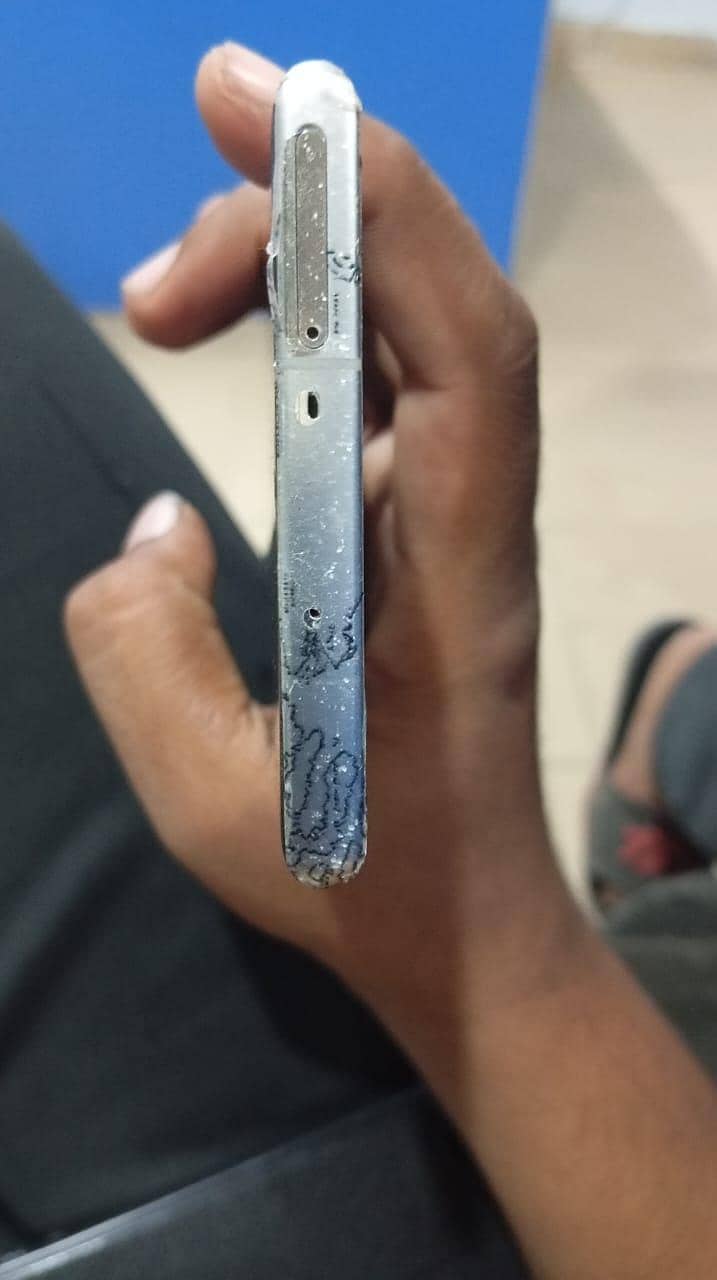 Samsung Mobile Note 10 Plus 4