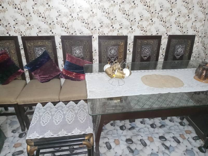 Dinning Table 0