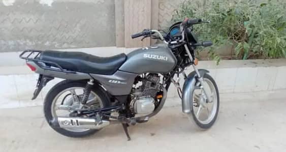 Suzuki GD 110 2015 | Grey Color | Lahore Registered | Clean Condition