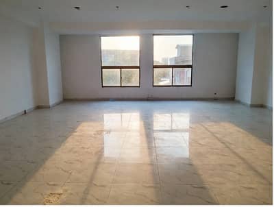 Brand New Office Available For Rent Area 1050 Square Feet Area Corporate Office In Gulberg 3 Lahore