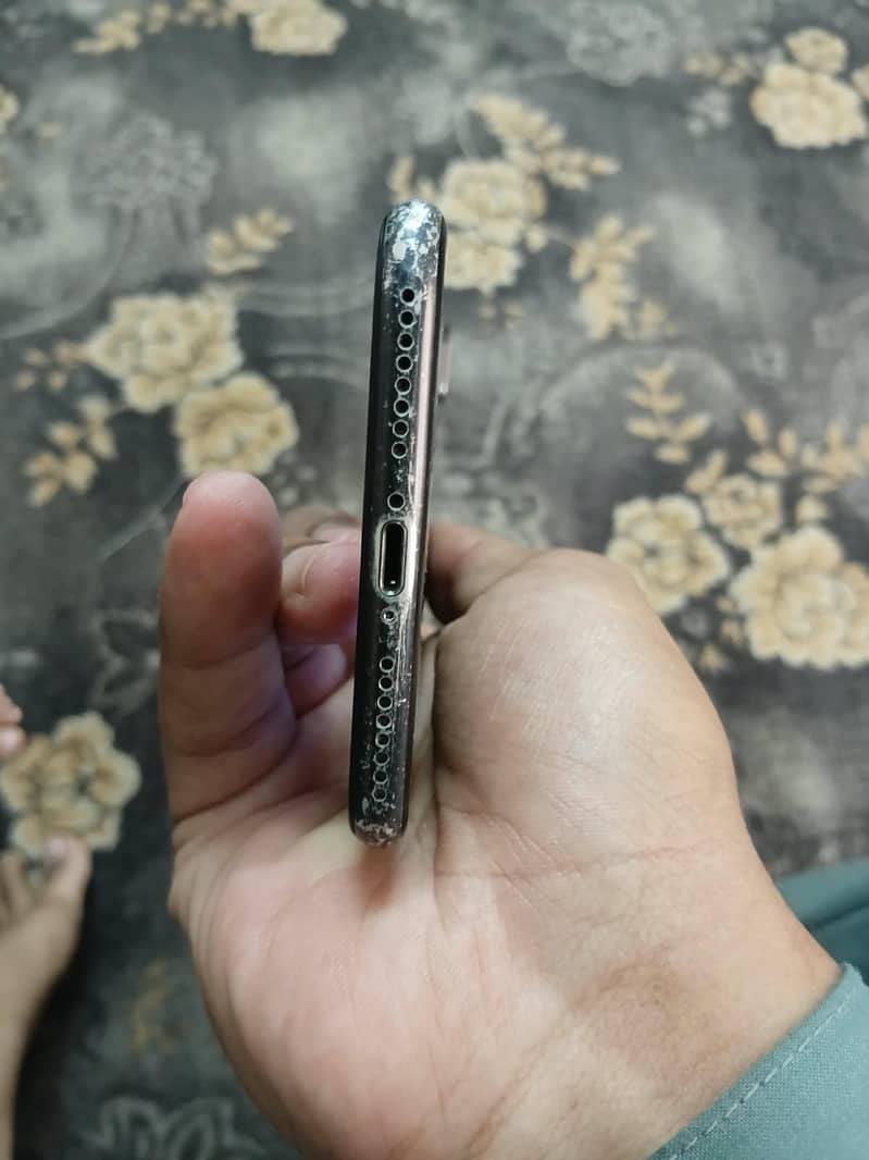 Apple iPhone 7 Plus 4