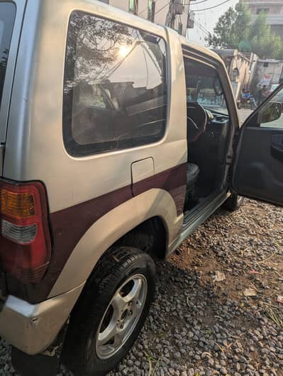 Mitsubishi Pajero 2006 660cc automatic
