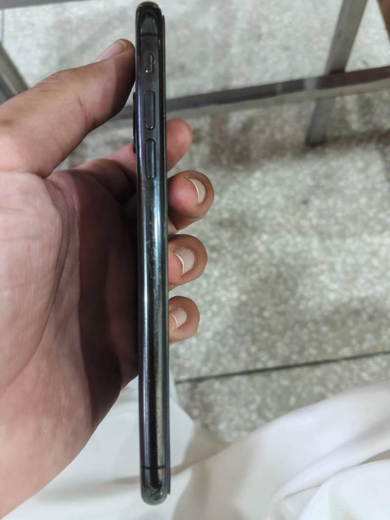 Apple iPhone X 1