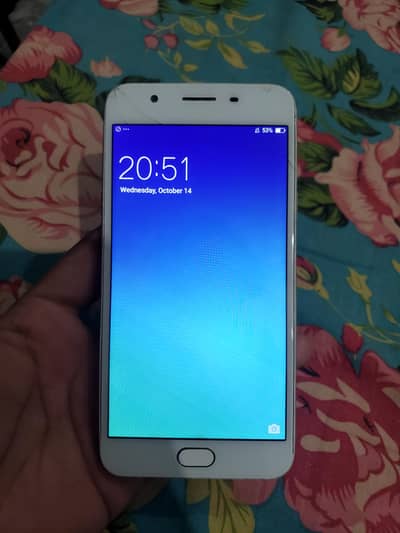 OPPO F1s