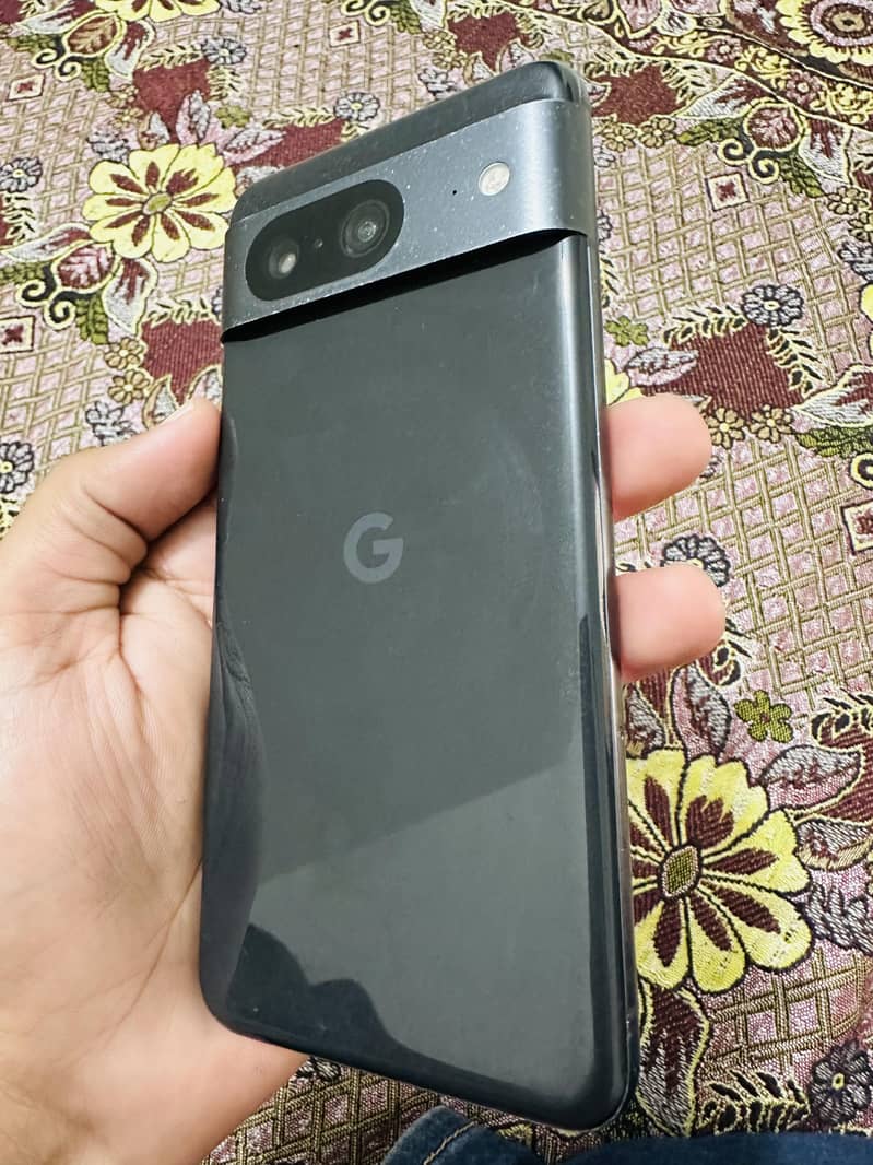 Google Pixel 8 1