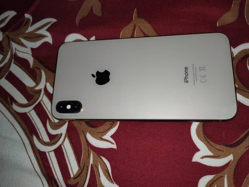 Apple iPhone XS Max 2