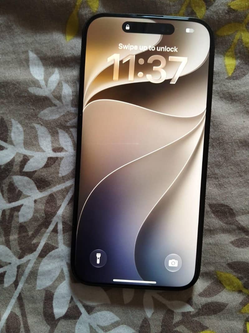 Apple iPhone 15 Pro 1