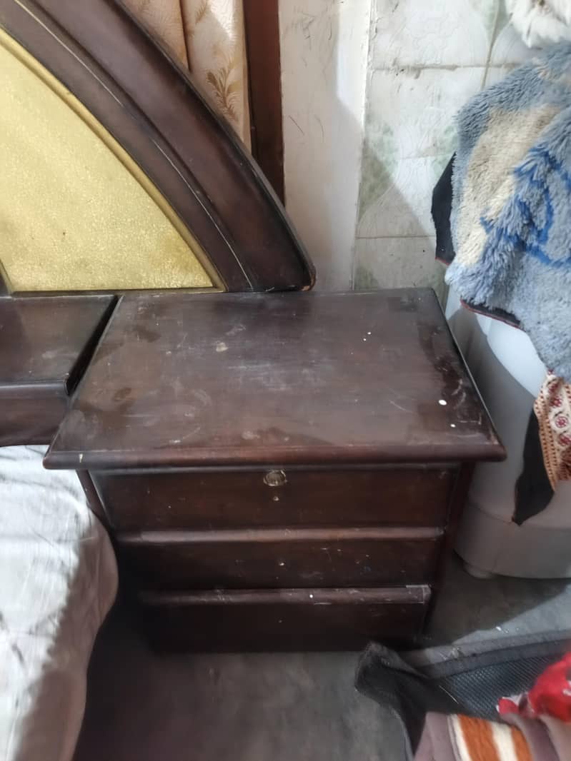 bed with two side tables 10