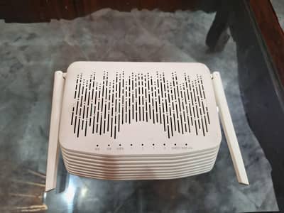 5g fiber wifi router with fiber cable.