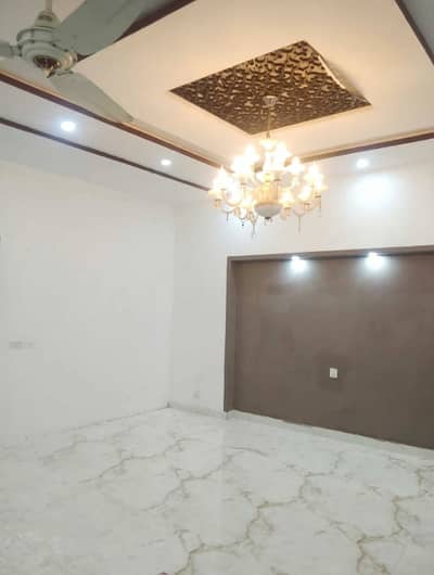 10 Marla House For Sale In Paragon. City Lahore