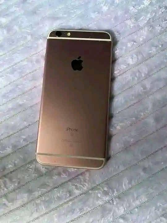 Apple iPhone 6S Plus 0