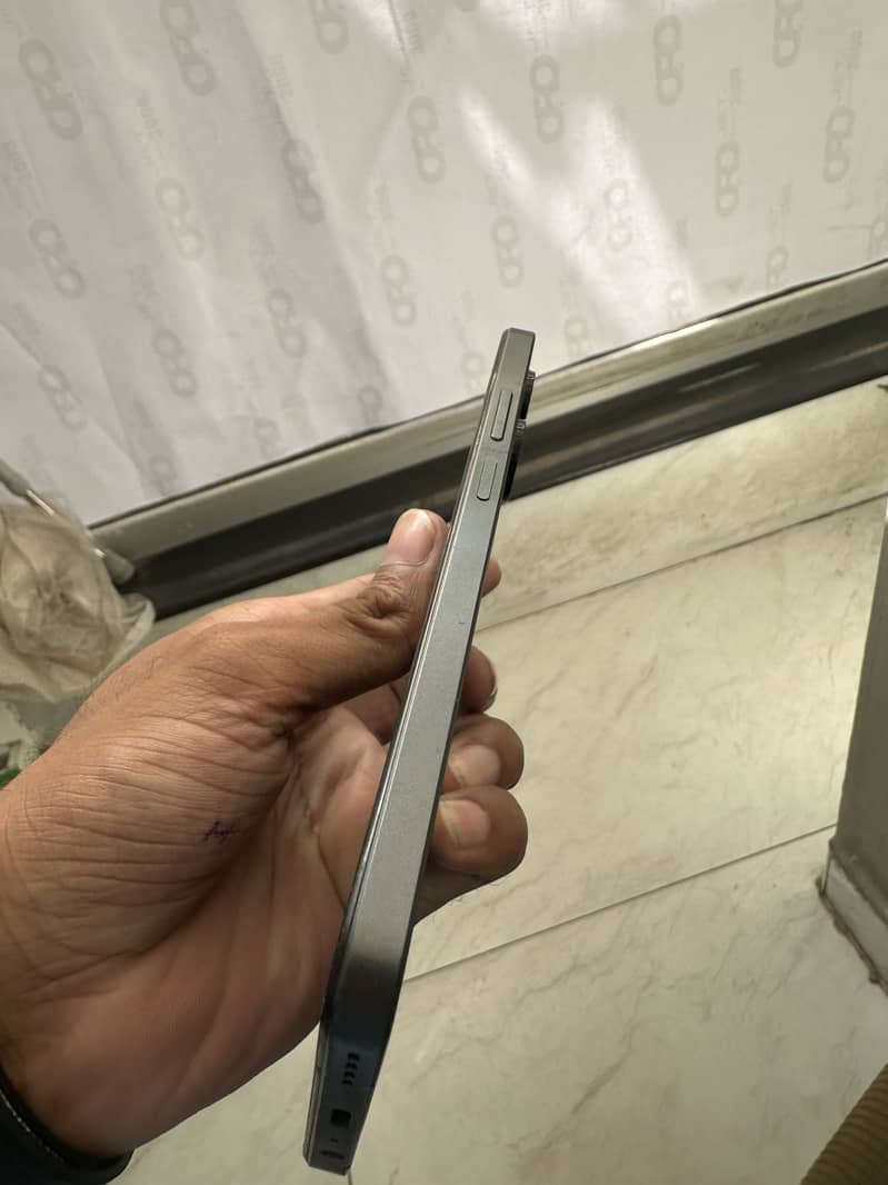 Realme Note 60x 4