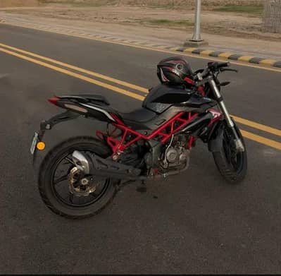 Benelli 150 CC neat and clean bike